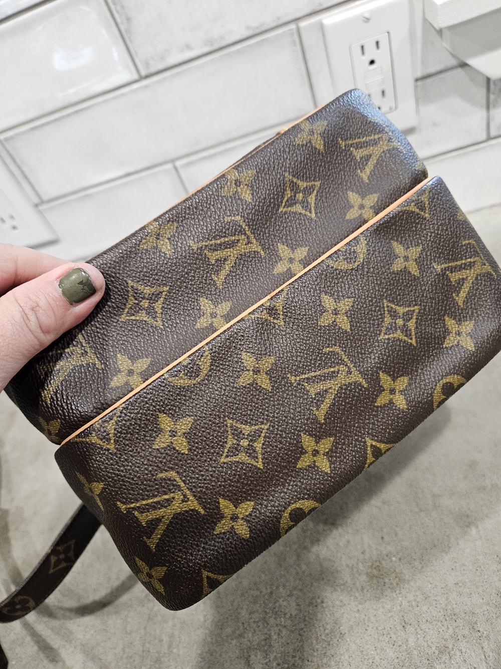 Louis Vuitton Amazone MM - Picture 5 of 10